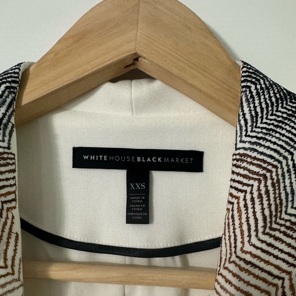 White House black market coat - Picture 3 of 5